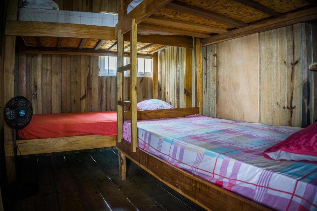 Hostal On The Sea Bocas del Toro Exteriör bild